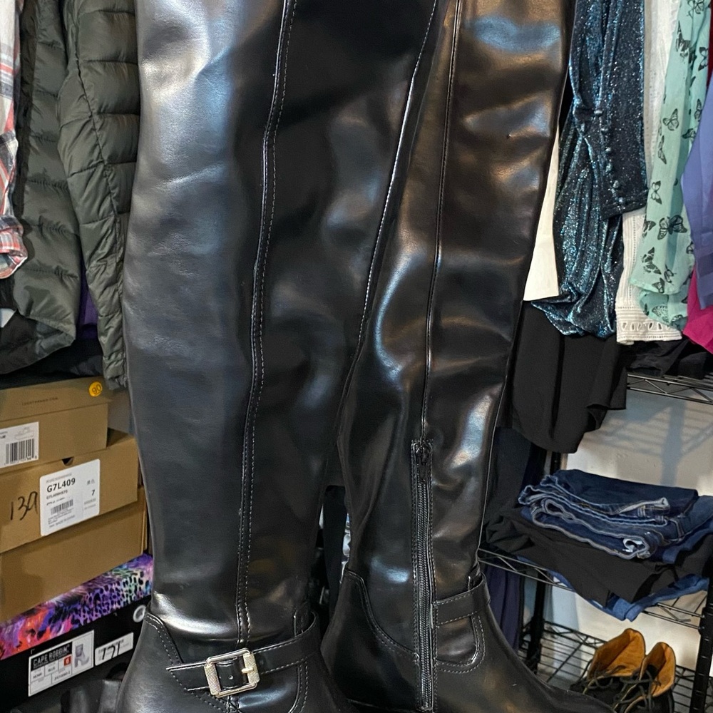 DV by Dolce Vita Black Leather Boots